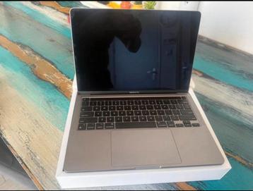 Apple Macbook PRO 13 inch (2020) met M1 processor beschikbaar voor biedingen