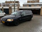 Volvo v70 2.4 170pk 2004, Auto's, Volvo, Voorwielaandrijving, Blauw, Stationwagon, Particulier
