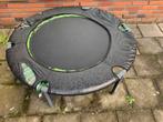 Gebruikte trampoline, heeft buiten gestaan en ziet er goed, Kinderen en Baby's, Speelgoed | Buiten | Trampolines, Ophalen of Verzenden