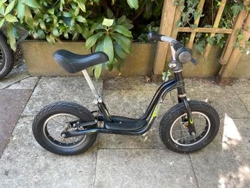 Puky 12 inch loopfiets met handrem en standaard beschikbaar voor biedingen