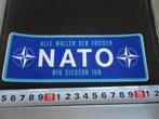 sticker leger Alle wollen den frieden NATO wir sichern ihn, Verzamelen, Ophalen, Zo goed als nieuw