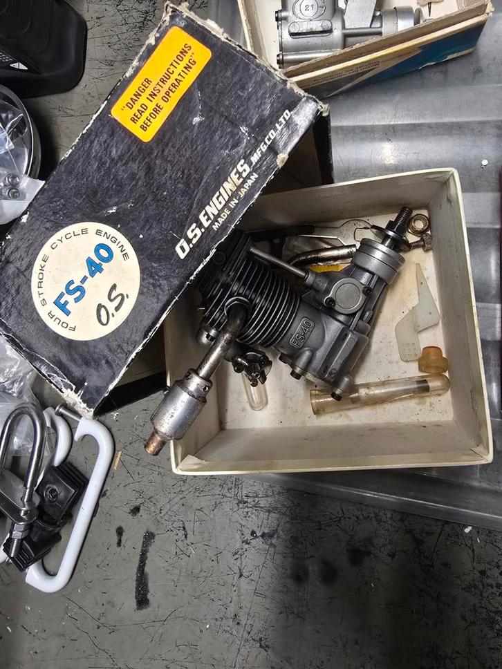 Vintage OS FS-40 Nitro Motor, Hobby en Vrije tijd, Modelbouw | Auto's en Voertuigen, Ophalen of Verzenden
