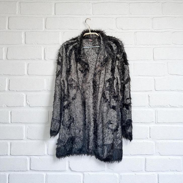 Enjoy Vest Maat L Grijs Zwart Gebreid Fluffy Retro Print, Kleding | Dames, Truien en Vesten, Zo goed als nieuw, Maat 42/44 (L)