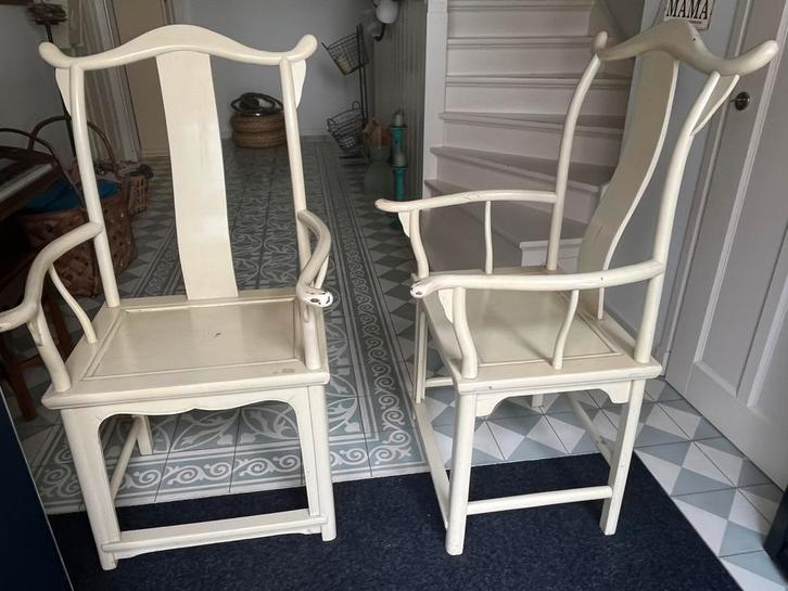 2 chinese armstoelen / eetkamerstoelen - wit - stevig, Huis en Inrichting, Stoelen, Gebruikt, Hout, Ophalen