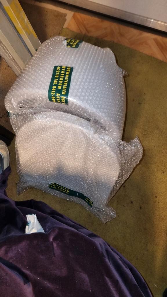 Nieuw Toilet - Villeroy & Boch avento softclose, Doe-het-zelf en Verbouw, Sanitair, Nieuw, Toilet, Ophalen of Verzenden