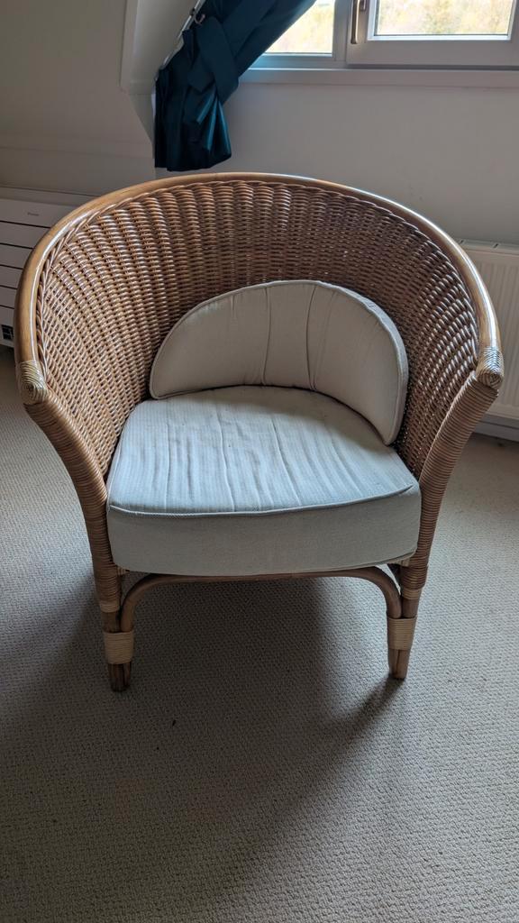 Grote Rotan Stoel met Kussen, Huis en Inrichting, Fauteuils, Gebruikt, Riet of Rotan, Stof, 75 tot 100 cm, 75 tot 100 cm, Ophalen of Verzenden