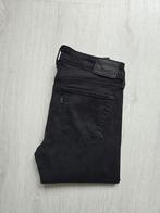 Levi's 711 skinny maat W27 L32, Zwart, Ophalen of Verzenden, Zo goed als nieuw, W27 (confectie 34) of kleiner