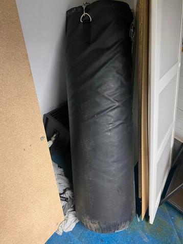 Bokszak zwart beschikbaar voor biedingen