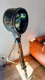 Oude antieke schijnwerper, Huis en Inrichting, Lampen | Vloerlampen, Ophalen