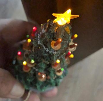Lemax Christmas tree  beschikbaar voor biedingen