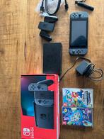 Nintendo switch, Spelcomputers en Games, Spelcomputers | Nintendo Switch, Ophalen of Verzenden, Zo goed als nieuw, Met 2 controllers