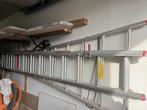 Ladder 3 delig , uitgebogen 3x12 sporten, Ophalen, Zo goed als nieuw, Ladder, Opvouwbaar of Inschuifbaar