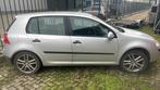 Volkswagen Golf 1.4 FSI 66KW 2004 Grijs defect, Auto's, Voorwielaandrijving, 4 cilinders, 620 kg, 1176 kg