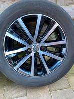 Originele VW velgen winterbanden 17 inch Cascavel T5 T6, Ophalen, Banden en Velgen, 17 inch, Winterbanden