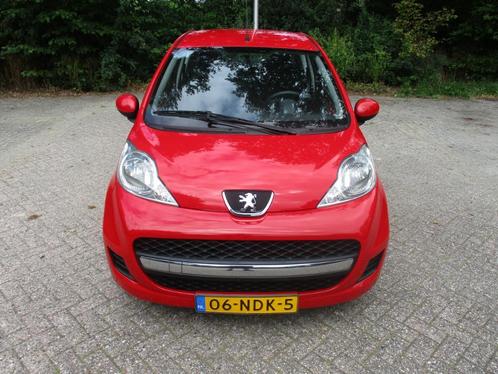Peugeot 107 3DR automaat 2010 airco apk tot 08-2026 59000km!, Auto's, Peugeot, Bedrijf, ABS, Airbags, Bluetooth, Centrale vergrendeling
