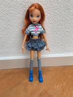 Winx Club Bloom School Girl, Ophalen of Verzenden, Zo goed als nieuw, Barbie
