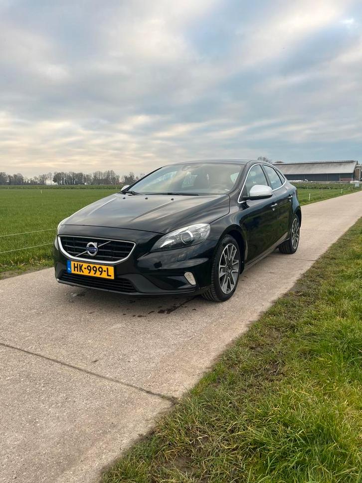 Volvo V40 2.0 D2 120PK 2015 Zwart, Auto's, Volvo, Particulier, V40, Diesel, A, Hatchback, Handgeschakeld, Origineel Nederlands
