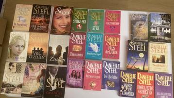 Daniëlle Steel 25 boeken.