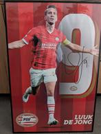 2 posters van PSV spelers Luuk en Xaui en vlag erbij, Ophalen of Verzenden, Zo goed als nieuw, PSV, Poster, Plaatje of Sticker