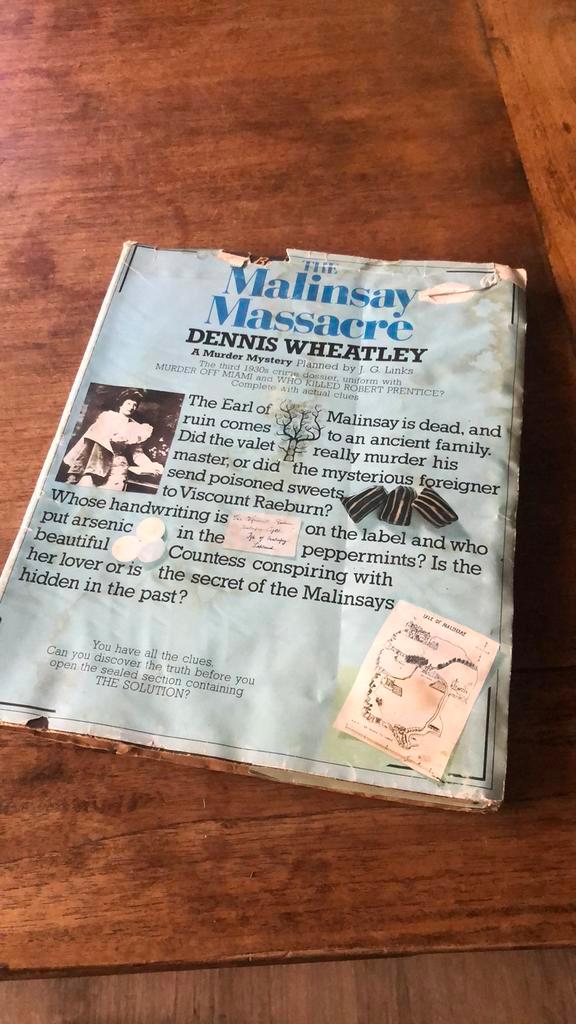 Dennis wheatley - the malinsay massacre, Boeken, Detectives, Gelezen, Ophalen of Verzenden