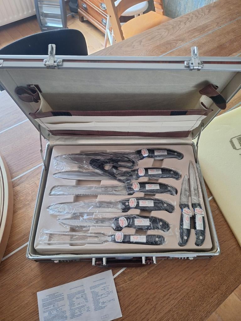 Maier & Schulze Messenset in Koffer - Nieuw!, Ophalen, Nieuw, Rvs of Chroom, Bestekset