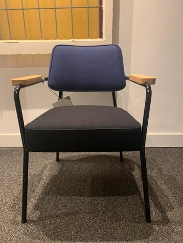 Vitra Jean Prouvé direction fauteuil beschikbaar voor biedingen