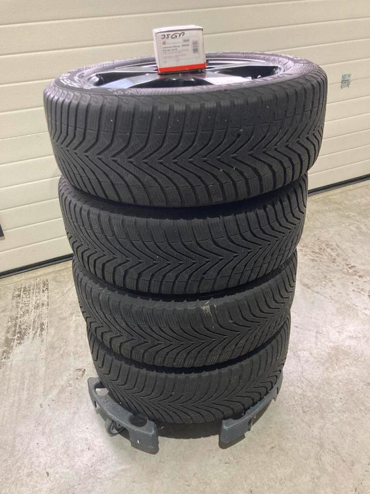 Winterset Nissan Leaf / Renault, Auto-onderdelen, Banden en Velgen, Banden en Velgen, Winterbanden, 16 inch, 205 mm, Personenwagen