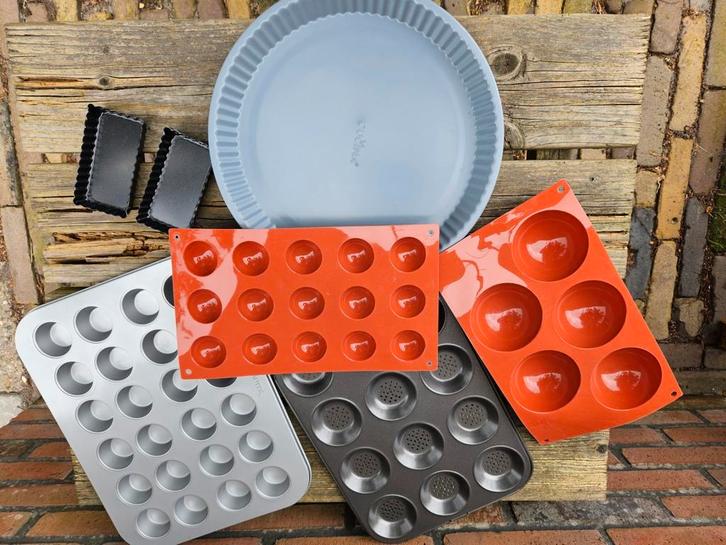 Bakvormen, Hobby en Vrije tijd, Taarten en Cupcakes maken, Zo goed als nieuw, Bakvorm, Cupcakes, Ophalen of Verzenden