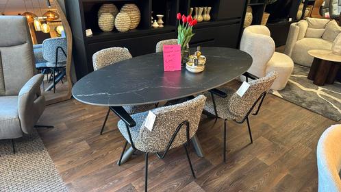Eettafel ovaal keramiek met spinpoot. 180 cm, Huis en Inrichting, Tafels | Eettafels, Nieuw, 150 tot 200 cm, Vier personen, Ovaal