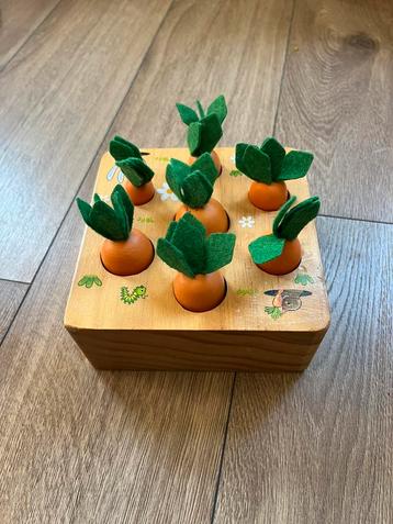 Montessori speelgoed wortel uit hout incl OVP beschikbaar voor biedingen