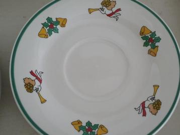 12 borden. Nieuw beschikbaar voor biedingen