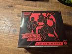 Destined Rivals Elite trainer box ETB, Ophalen of Verzenden, Zo goed als nieuw