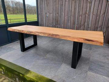 Eiken boomstam tafel