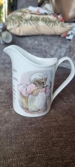 Wedgwood Beatrix Potter Mrs. Tiggy - Winkle  melkkannetje, Ophalen of Verzenden