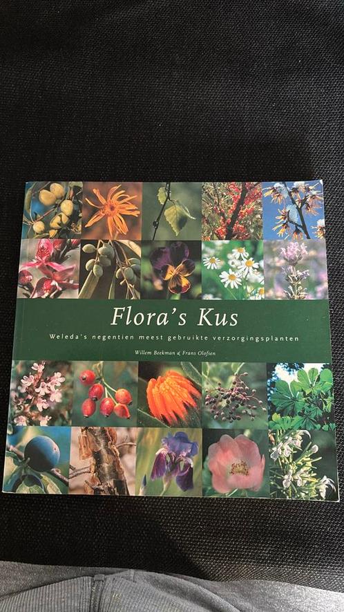 Flora’s kus, Boeken, Wonen en Tuinieren, Gelezen, Ophalen of Verzenden