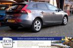 Volvo V40 D2 115 pk, Leer, Panoramadak, Stoelverwarming, Nav, Voorwielaandrijving, Euro 5, Gebruikt, 4 cilinders