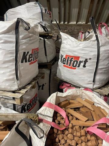 Haardhout Blokken - Grote Voorraad houtbriketten beschikbaar voor biedingen