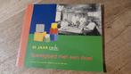85 Jaar Ado: Speelgoed met een doel, Boeken, Catalogussen en Folders, Ophalen of Verzenden, Zo goed als nieuw, Herman uit de Bosch, Willem van den Broeke