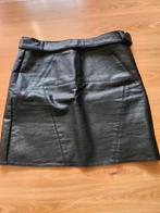 Leatherlook rokje, Maat 38/40 (M), Ophalen of Verzenden, Zo goed als nieuw, Zwart