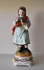 Oud Beeldje Meisje Duitsland Oostenrijk 20 cm, Antiek en Kunst, Antiek | Porselein, Ophalen