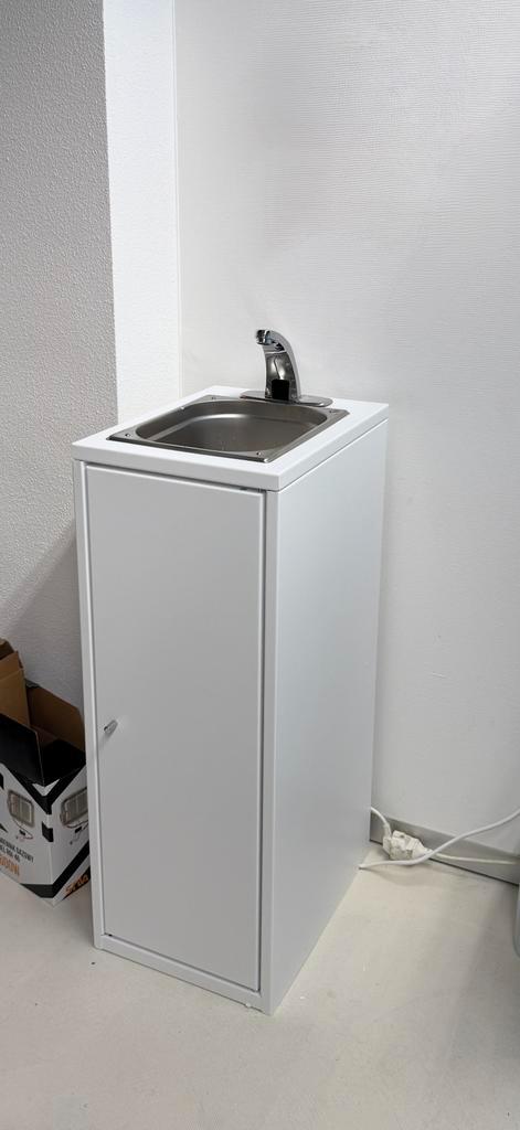Mobiele wasbak met sensor, Doe-het-zelf en Verbouw, Sanitair, Zo goed als nieuw, Wastafel, Ophalen of Verzenden