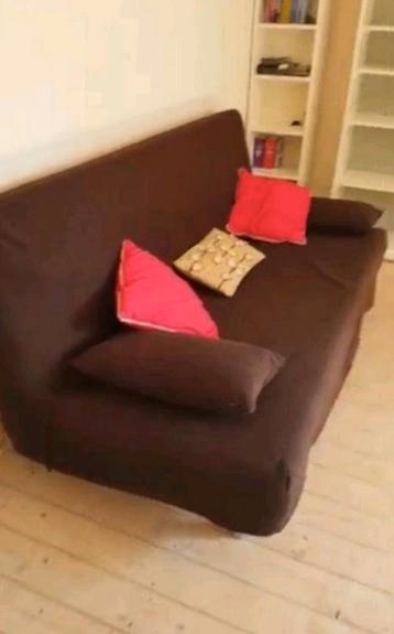 Slaapbank van Ikea met hoes