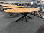 Eiken ovale visgraat eettafel 240x120x77 5cm dik, Huis en Inrichting, Tafels | Eettafels, Ophalen, Industrieweg 25, 100 tot 150 cm