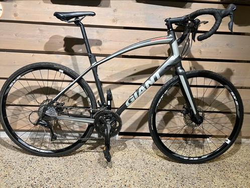 Topstaat gravelbike Giant, klaar voor avontuur!, Fietsen en Brommers, Fietsen | Racefietsen, Zo goed als nieuw, Heren, Giant, 15 tot 20 versnellingen