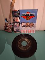 Beastie Boys - She's On It - Single 1985, Ophalen of Verzenden, 1980 tot 2000, Zo goed als nieuw, Overige formaten