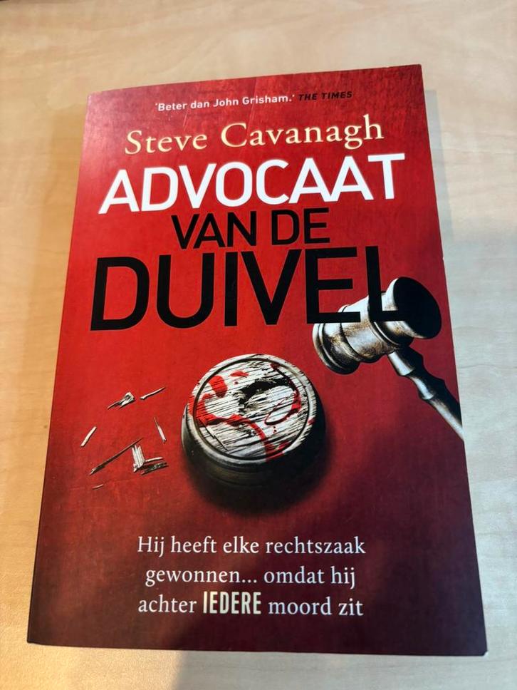 Steve Cavanagh - Advocaat van de duivel, Boeken, Thrillers, Zo goed als nieuw, Ophalen of Verzenden