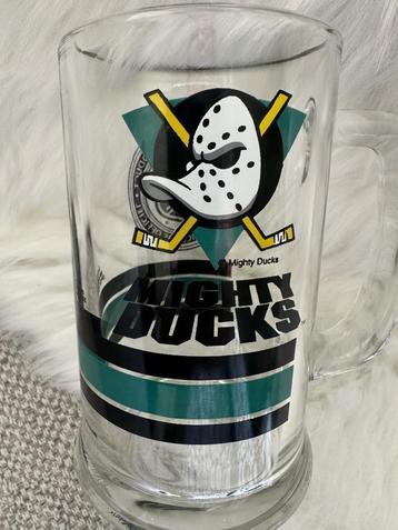 bierpul Mighty Ducks beschikbaar voor biedingen