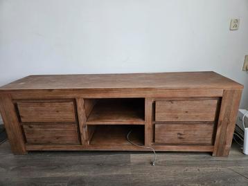  GRATIS   zwaar houten dressoir  beschikbaar voor biedingen