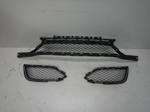 Mercedes-Benz C-Klasse W205 AMG Inleg Voorbumper Inlegset, Auto-onderdelen, Carrosserie en Plaatwerk, Bumper, Mercedes-Benz, Gebruikt
