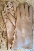 Beige handschoenen leder leer maat s dames 8e, Ophalen of Verzenden, Zo goed als nieuw, Handschoenen